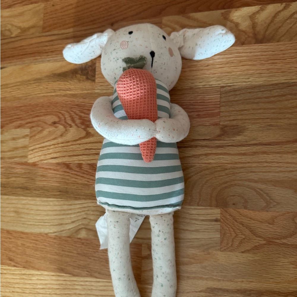 Pillowfort target White bunny rabbit w carrot Easter basket boy or girl